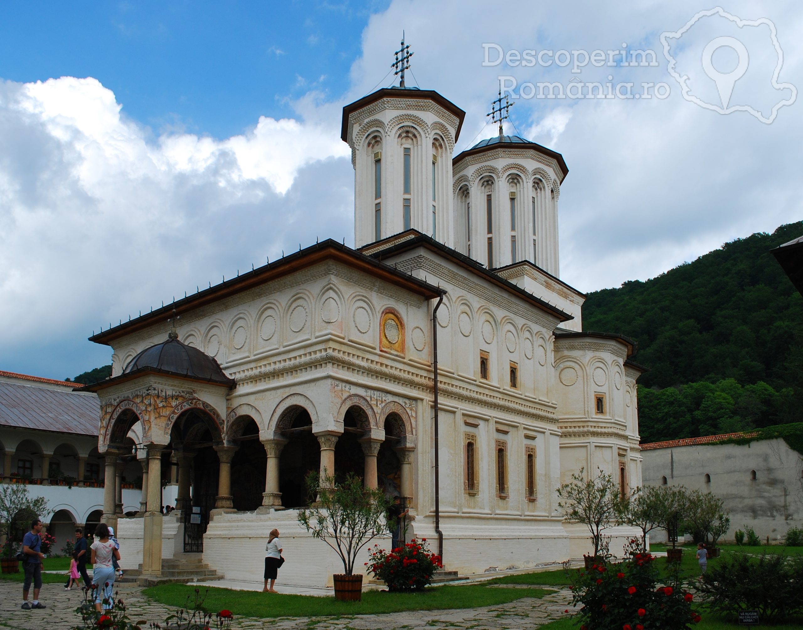 manastirea-horezu-scaled Turnul de apă - „donjonul‟ arădean