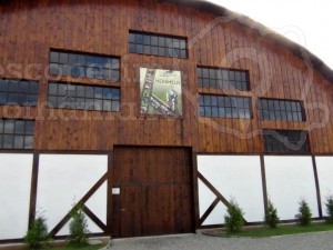 COMPLEX-TURISTC-FOREST-ECVESTRU-15-300x225 COMPLEX TURISTC FOREST ECVESTRU (15)