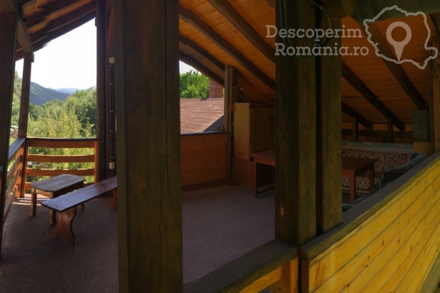 Cazare-la-Casa-de-vacanta-Lucian-din-Gura-Humorului-Suceava-Bucovina-9-900x600 Cazare la Casa de vacanta Lucian din Gura Humorului - Suceava - Bucovina (9)