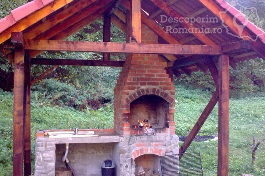 Cazare-la-Vila-Cervus-din-Lotrioara-Sibiu-Marginimea-Sibiului-6-900x600 Cazare la Vila Cervus din Lotrioara - Sibiu - Marginimea Sibiului (6)