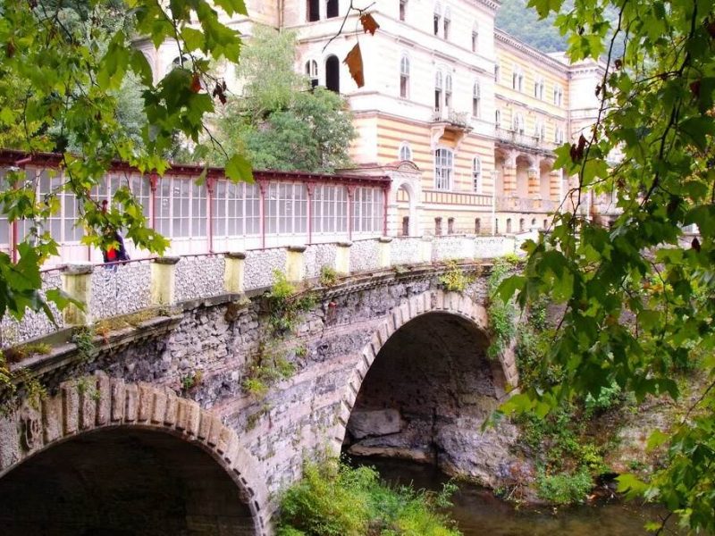Valea-Cernei_Podul-de-piatră-800x600 Valea-Cernei