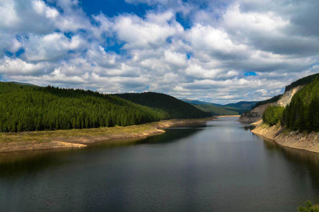 Valea Lotrului - Lacul-Vidra