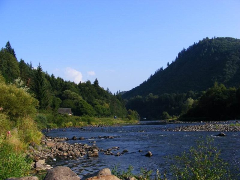 Valea-Muresului_-Defileul-Deda-Toplita-800x600 Valea-Muresului_-Defileul-Deda-Toplita