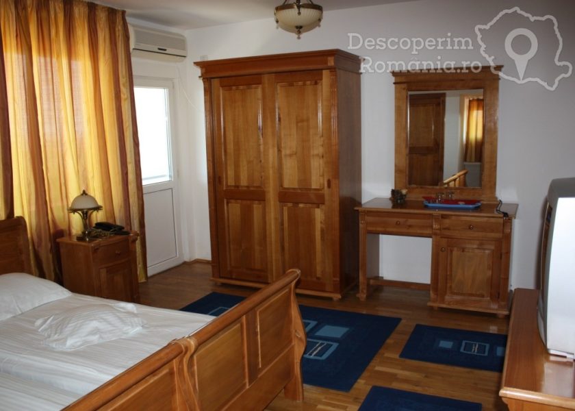 Cazare-la-Hotel-Homorod-din-Eforie-Nord-Constanta-Litoralul-Marii-Negre-8-840x600 Cazare la Hotel Homorod din Eforie Nord - Constanta - Litoralul Marii Negre (8)