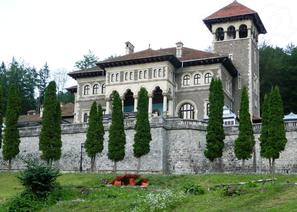 Castelul-Cantacuzino Valea Poienii - satul uitat și de sătenii
