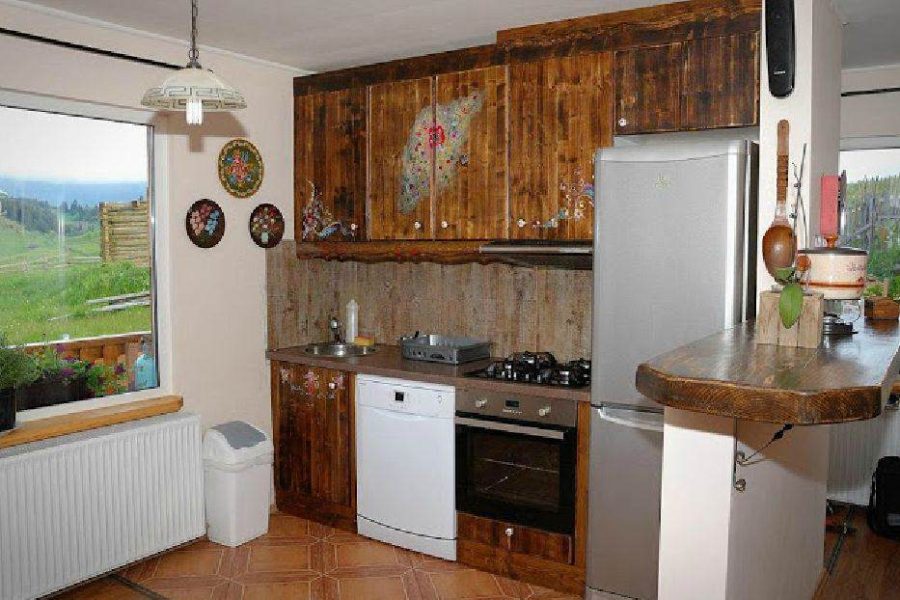 Cazare-la-Cabana-Mosneagului-din-Fundata-Brasov-Transilvania-7-900x600 Cazare la Cabana Mosneagului din Fundata - Brasov -  Transilvania (7)