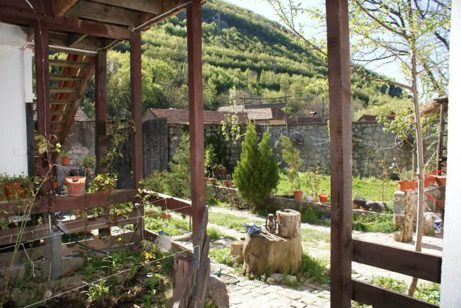 Cazare-la-Pensiunea-Casa-Montana-din-Sasca-Montana-Caras-Severin-Banat-8-896x600 Cazare la Pensiunea Casa Montana din Sasca Montana - Caras Severin - Banat (8)