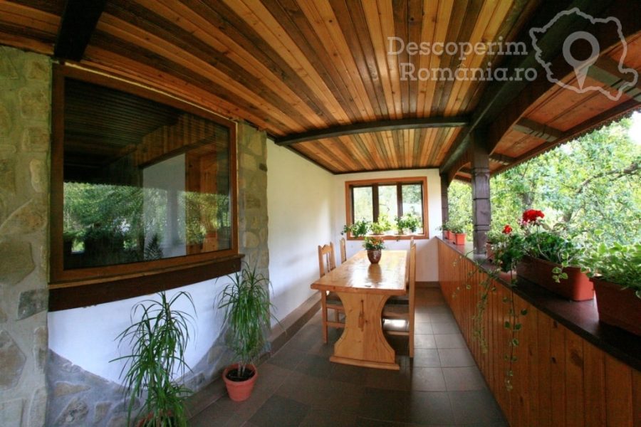Cazare-la-Pensiunea-Colt-de-Bucovina-din-Voronet-Suceava-Bucovina-26-900x600 Cazare la Pensiunea Colt de Bucovina din Voronet - Suceava  - Bucovina (26)