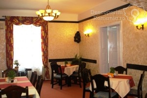 Cazare-la-Pensiunea-Fast-din-Radauti-Bucovina-DescoperimRomania-16-300x200 Cazare la Pensiunea Fast din Radauti - Bucovina - DescoperimRomania (16)