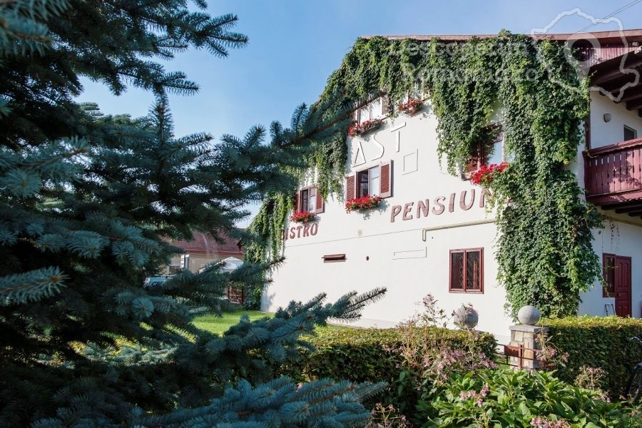 Cazare-la-Pensiunea-Fast-din-Radauti-Bucovina-DescoperimRomania-3-900x600 Cazare la Pensiunea Fast din Radauti - Bucovina - DescoperimRomania (3)