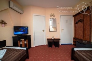 Cazare-la-Pensiunea-Fast-din-Radauti-Bucovina-DescoperimRomania-9-300x200 Cazare la Pensiunea Fast din Radauti - Bucovina - DescoperimRomania (9)