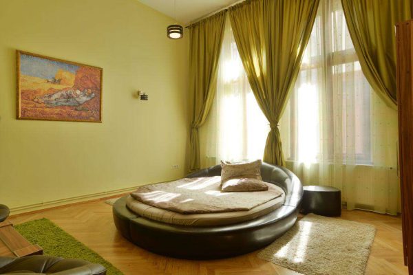 Select City Center Apartments din Brașov