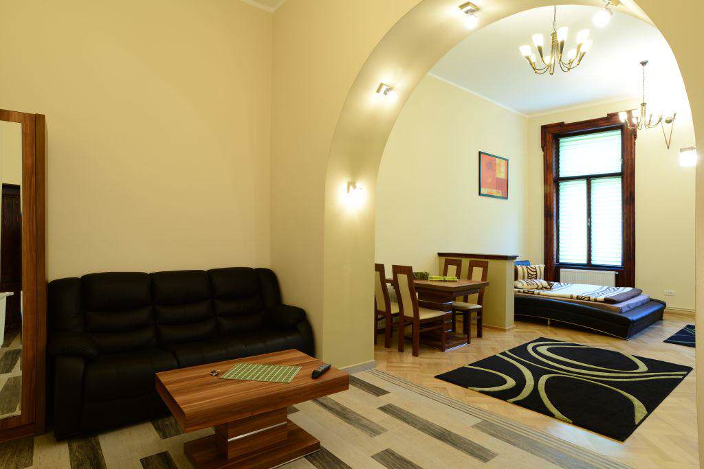 Select City Center Apartments din Brașov