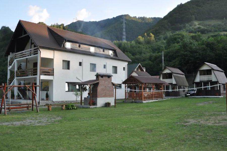 Casa Ardeleana din Lotrioara