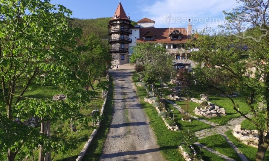 Cazare-la-Castelul-Lupilor-din-Chimindia-Hunedoara-Transilvania-109-900x541 Cazare la Castelul Lupilor din Chimindia - Hunedoara - Transilvania (109)