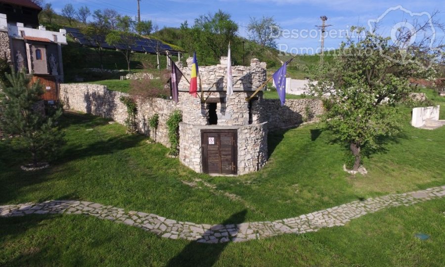 Cazare-la-Castelul-Lupilor-din-Chimindia-Hunedoara-Transilvania-113-900x541 Cazare la Castelul Lupilor din Chimindia - Hunedoara - Transilvania (113)