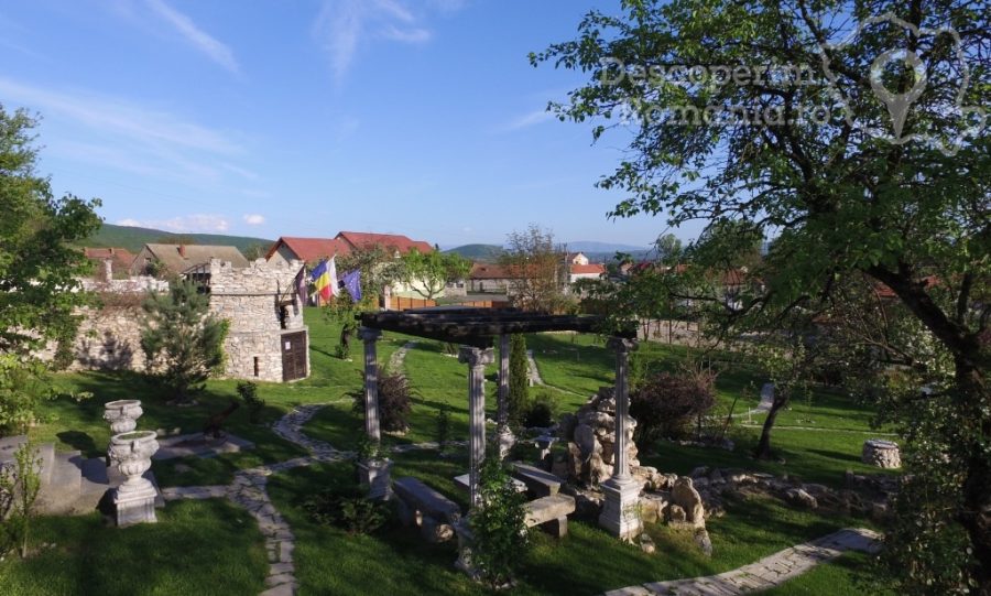 Cazare-la-Castelul-Lupilor-din-Chimindia-Hunedoara-Transilvania-114-900x541 Cazare la Castelul Lupilor din Chimindia - Hunedoara - Transilvania (114)