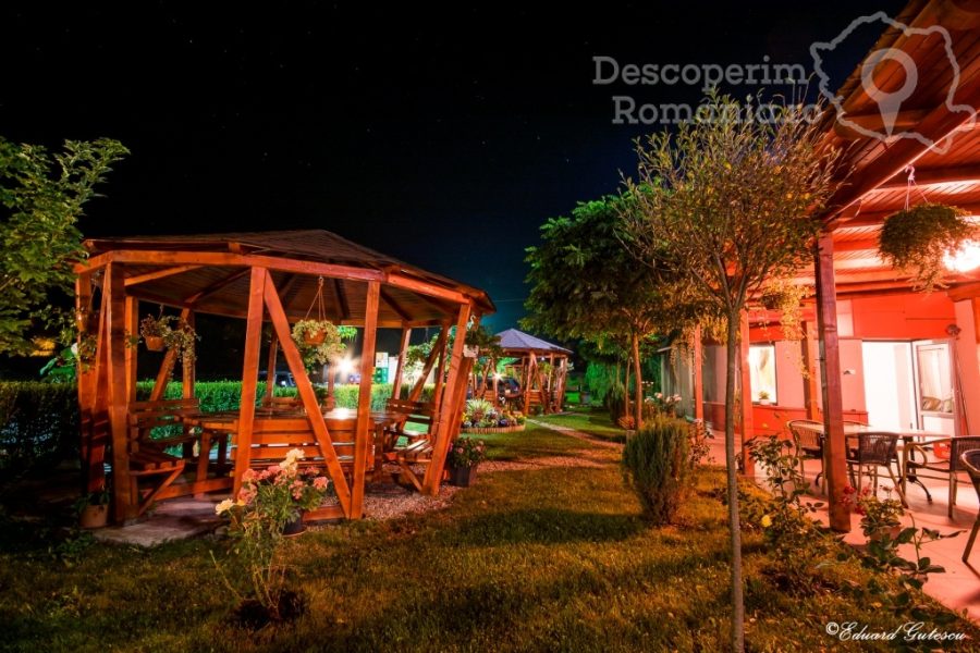 Cazare-la-Pensiunea-Galaxy-din-Lupsa-Valea-Ariesului-5-900x600 Cazare la Pensiunea Galaxy din Lupsa - Valea Ariesului (5)