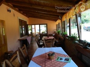 Cazare-la-Pensiunea-Viktoria-din-Baile-Tusnad-Tinutul-Secuiesc-8-300x225 Cazare la Pensiunea Viktoria din Baile Tusnad - Tinutul Secuiesc (8)