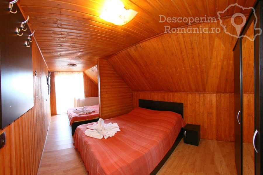 Casa-de-vacanta-Teodora-din-Ranca-Gorj-Retezat-Parang-12-900x600 Casa de vacanta Teodora din Ranca - Gorj - Retezat-Parang (12)