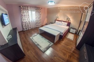 Cazare-la-Hotel-Coral-din-Iasi-Moldova-3-300x200 Cazare la Hotel Coral din Iasi - Moldova (3)