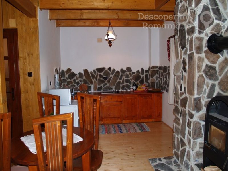 Cazare-la-Pensiunea-ActivRelax-din-Izvoare-Harghita-Tinutul-Secuiec-10-min-800x600 Cazare la Pensiunea ActivRelax din Izvoare - Harghita - Tinutul Secuiec (10)-min