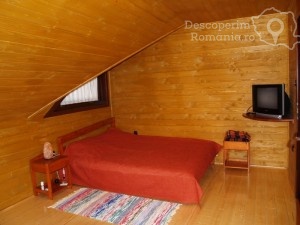 Cazare-la-Pensiunea-ActivRelax-din-Izvoare-Harghita-Tinutul-Secuiec-14-min-300x225 Cazare la Pensiunea ActivRelax din Izvoare - Harghita - Tinutul Secuiec (14)-min