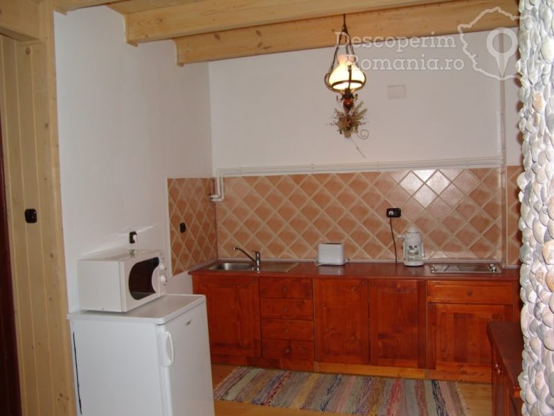 Cazare-la-Pensiunea-ActivRelax-din-Izvoare-Harghita-Tinutul-Secuiec-26-min-800x600 Cazare la Pensiunea ActivRelax din Izvoare - Harghita - Tinutul Secuiec (26)-min