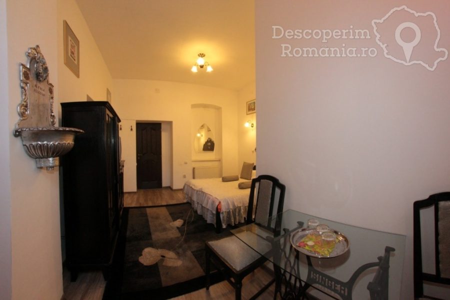 Cazare-la-Pensiunea-Gia-din-Sighisoara-Mures-Tinutul-Secuiesc-9-900x600 Cazare la Pensiunea Gia din Sighisoara - Mures - Tinutul Secuiesc (9)