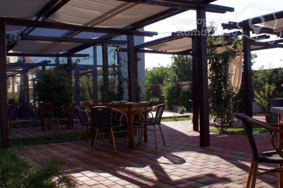 Cazare-la-Pensiunea-Novis-din-Iasi-Moldova-4-900x600 Cazare la Pensiunea Novis din Iasi - Moldova (4)