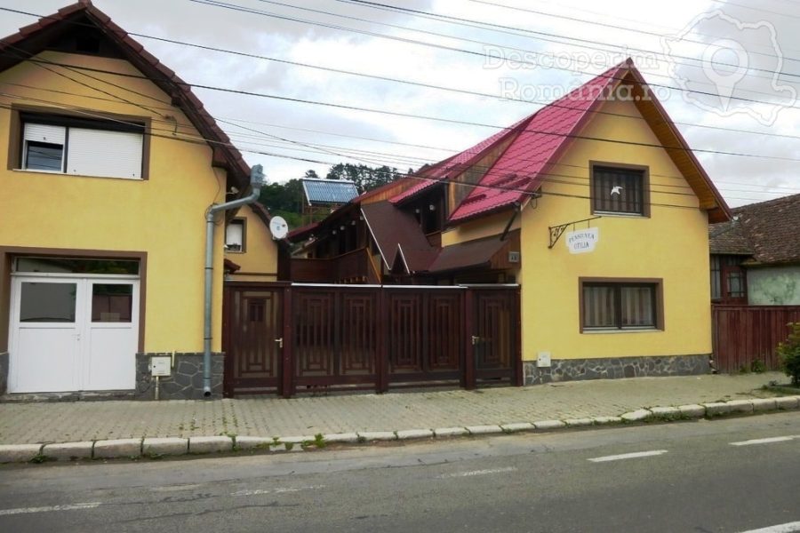 Cazare-la-Pensiunea-Otilia-din-Sighișoara-Ținutul-Secuiesc-1-900x600 Cazare la Pensiunea Otilia din Sighișoara - Ținutul Secuiesc (1)