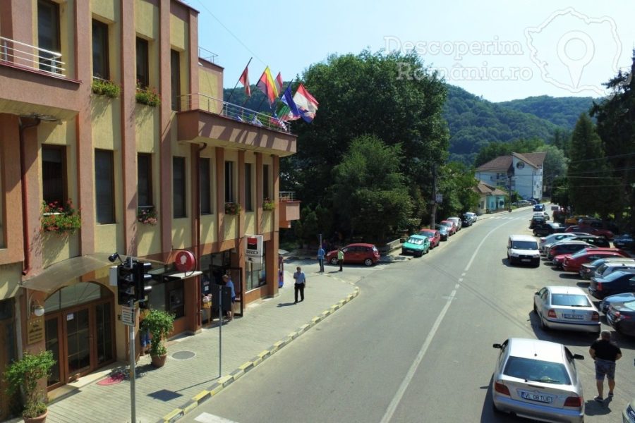 Cazare-la-Vila-Nicoleta-din-Baile-Olanesti-Valcea-Oltenia-12-900x600 Cazare la Vila Nicoleta din Baile Olanesti - Valcea - Oltenia (12)