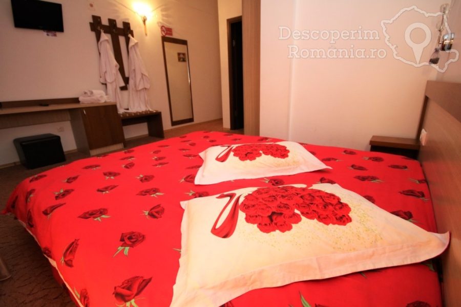 Cazare-la-Vila-Nicoleta-din-Baile-Olanesti-Valcea-Oltenia-63-900x600 Cazare la Vila Nicoleta din Baile Olanesti - Valcea - Oltenia (63)