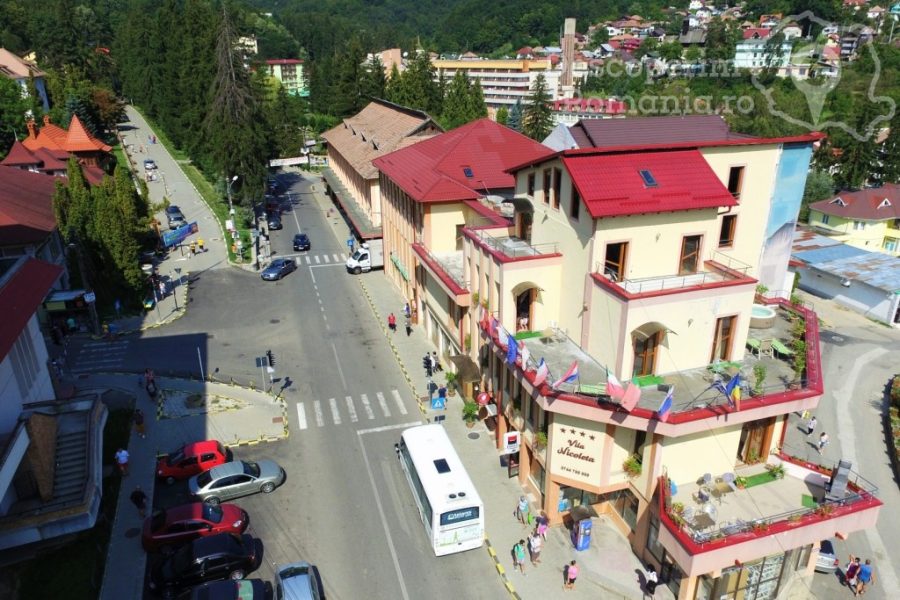 Cazare-la-Vila-Nicoleta-din-Baile-Olanesti-Valcea-Oltenia-7-900x600 Cazare la Vila Nicoleta din Baile Olanesti - Valcea - Oltenia (7)