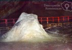 Ghetarul-de-la-Scarisoara-Inima-de-gheata-a-Muntilor-Apuseni-9-142x100 Ghețarul de la Scărișoara – inima de gheață a Munților Apuseni
