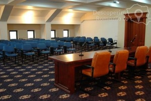 Cazare-Hotel-Coral-din-Satu-Mare-Tara-Oasului-18-300x200 Cazare Hotel Coral din Satu Mare - Tara Oasului (18)