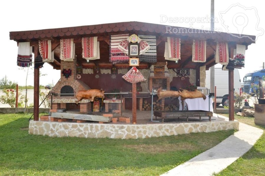 Cazare-Hotel-Coral-din-Satu-Mare-Tara-Oasului-20-900x600 Cazare Hotel Coral din Satu Mare - Tara Oasului (20)