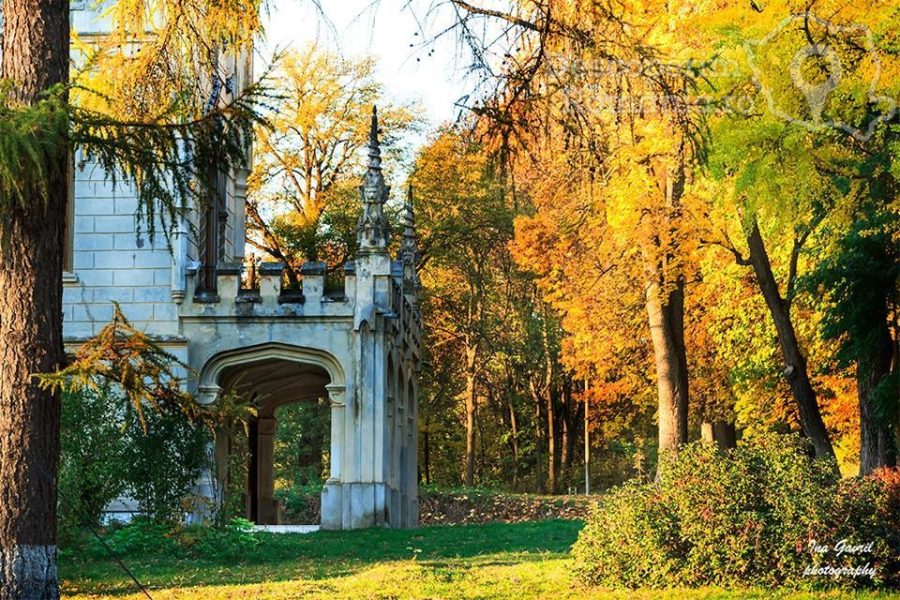Cazare-la-Castelul-Sturdza-din-Miclauseni-Iasi-Moldova-7-900x600 Cazare la Castelul Sturdza din Miclauseni - Iasi - Moldova (7)