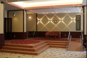 Cazare-la-Hotel-Pelerinul-din-Durau-Neamt-Moldova-16-300x200 Cazare la Hotel Pelerinul din Durau - Neamt - Moldova (16)