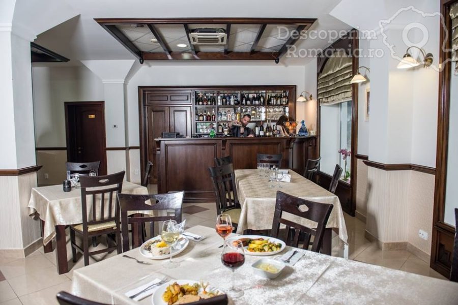 Cazare-la-Hotel-President-din-Satu-Mare-Tara-Oasului-27-900x600 Cazare la Hotel President din Satu Mare - Tara Oasului (27)