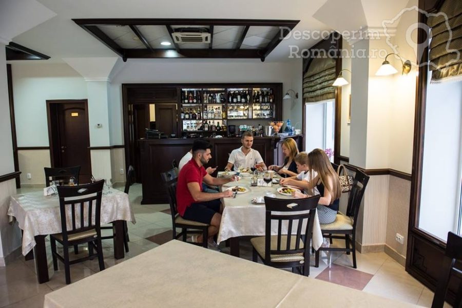 Cazare-la-Hotel-President-din-Satu-Mare-Tara-Oasului-41-900x600 Cazare la Hotel President din Satu Mare - Tara Oasului (41)