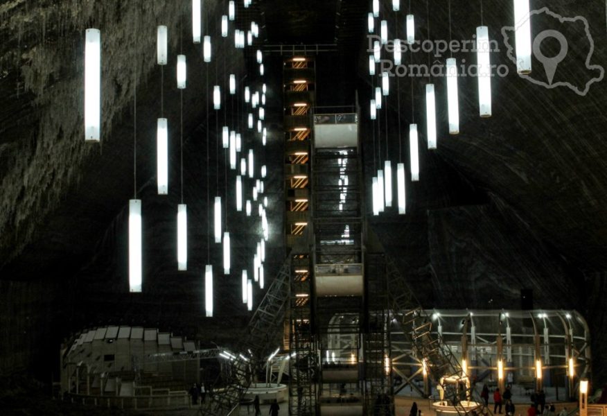 Salina-Turda-–-Paradisul-Sarii-din-adancuri-12-876x600 Salina Turda – Paradisul Sarii din adancuri (12)