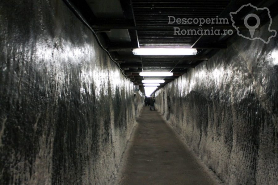 Salina-Turda-–-Paradisul-Sarii-din-adancuri-14-900x600 Salina Turda – Paradisul Sarii din adancuri (14)