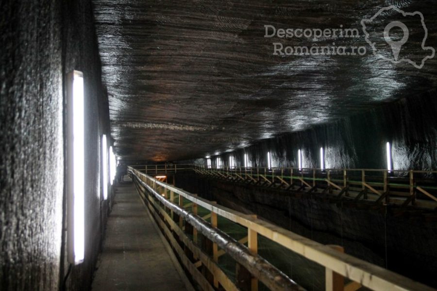 Salina-Turda-–-Paradisul-Sarii-din-adancuri-15-900x600 Salina Turda – Paradisul Sarii din adancuri (15)