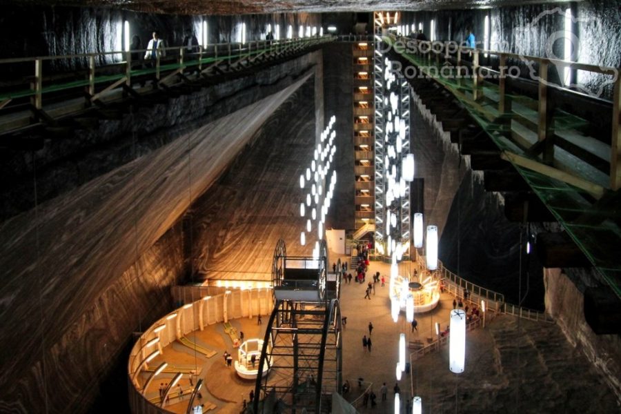 Salina-Turda-–-Paradisul-Sarii-din-adancuri-16-900x600 Salina Turda – Paradisul Sarii din adancuri (16)