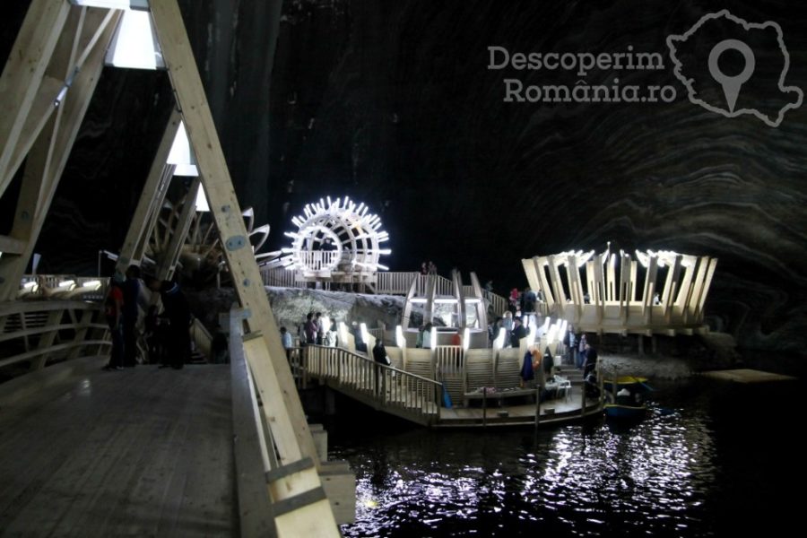 Salina-Turda-–-Paradisul-Sarii-din-adancuri-20-900x600 Salina Turda – Paradisul Sarii din adancuri (20)