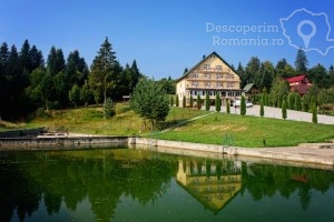 Pensiunea-Poiana-Bucovat-din-Gura-Humorului-30-300x200 Pensiunea Poiana Bucovat din Gura Humorului (30)