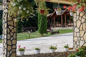 Pensiunea-Poiana-Bucovat-din-Gura-Humorului-37-300x200 Pensiunea Poiana Bucovat din Gura Humorului (37)