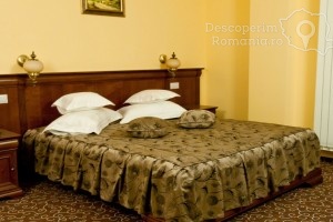 Hotel-Dorna-din-Vatra-Dornei-Suceava-Bucovina-5-300x200 Hotel Dorna din Vatra Dornei - Suceava - Bucovina (5)