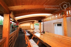 Cazare-la-Vila-Carlos-din-Baile-Felix-Bihor-Crisana-DescoperimRomania-116-300x200 cazare-la-vila-carlos-din-baile-felix-bihor-crisana-descoperimromania-116